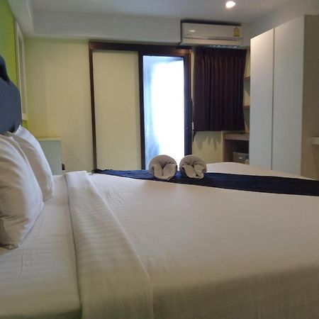 Sunny Residence Bangkok Buitenkant foto